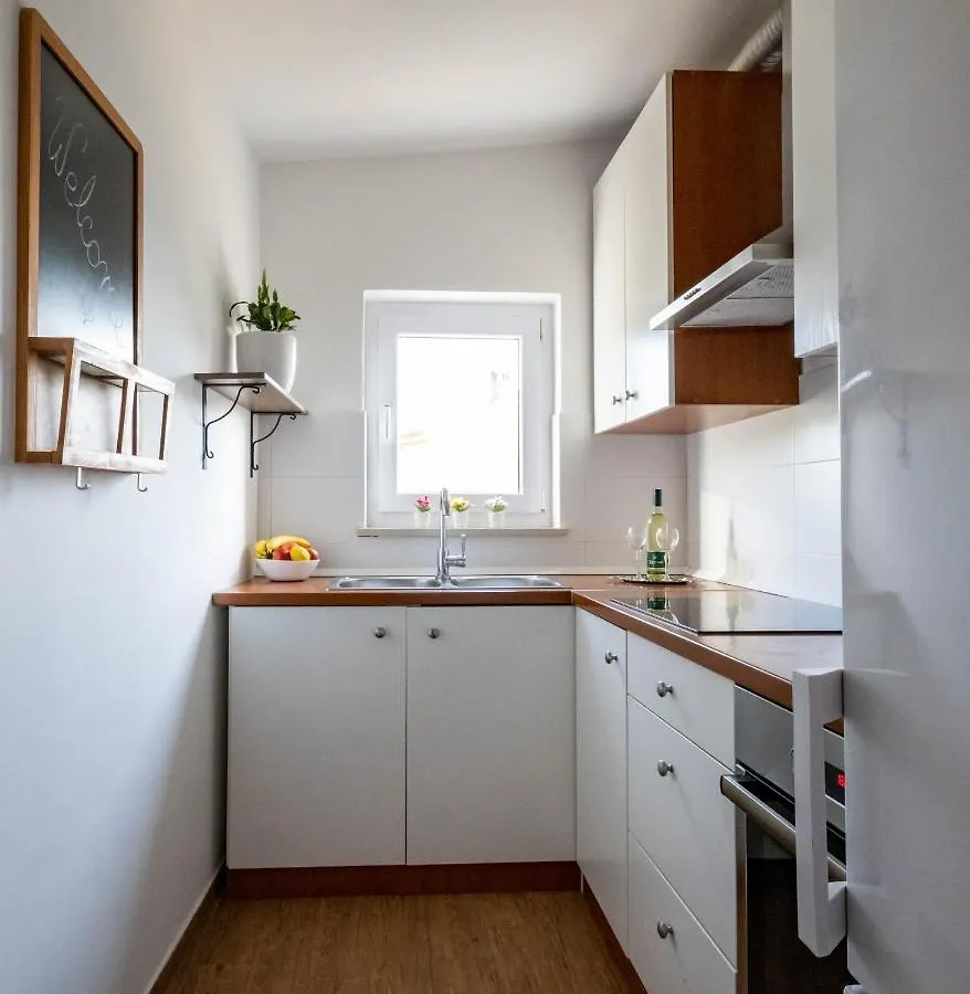 Apartment Vedrana 2142 Peroj