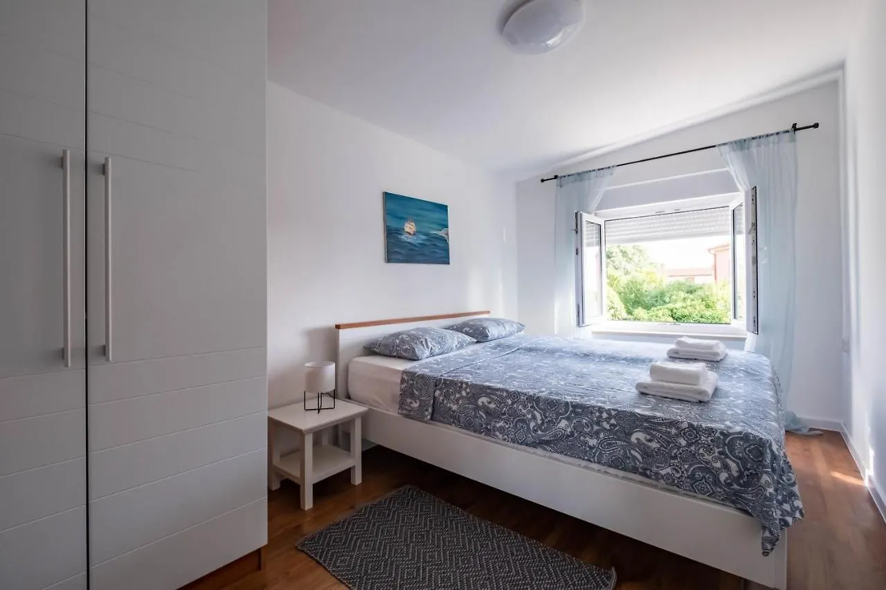 Apartment Vedrana 2142 Peroj
